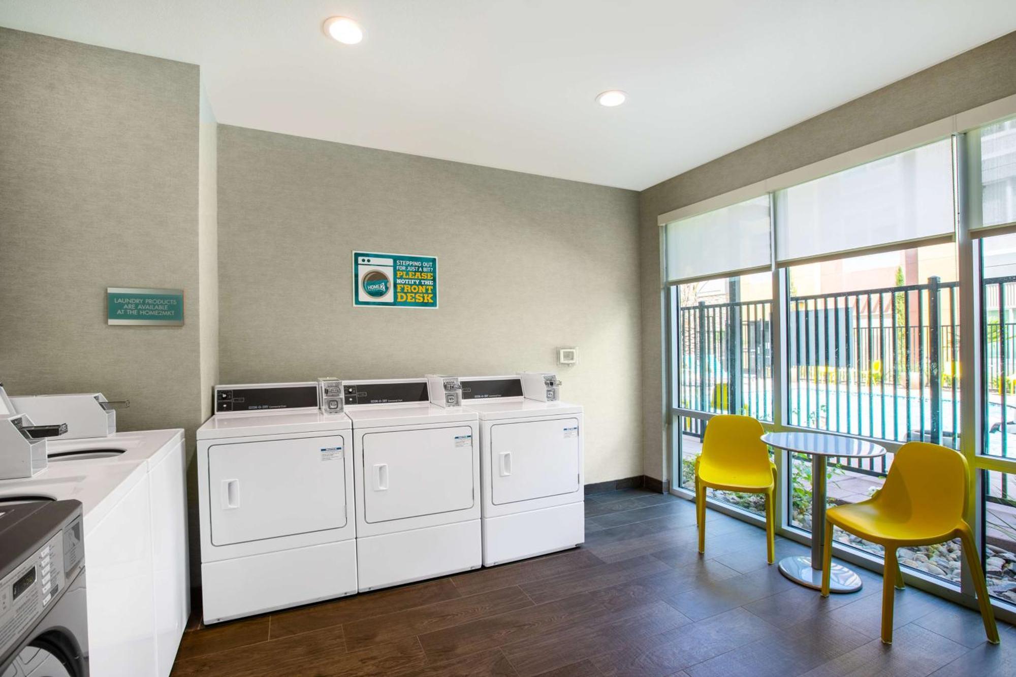 Home2 Suites By Hilton Carlsbad, Ca Bagian luar foto