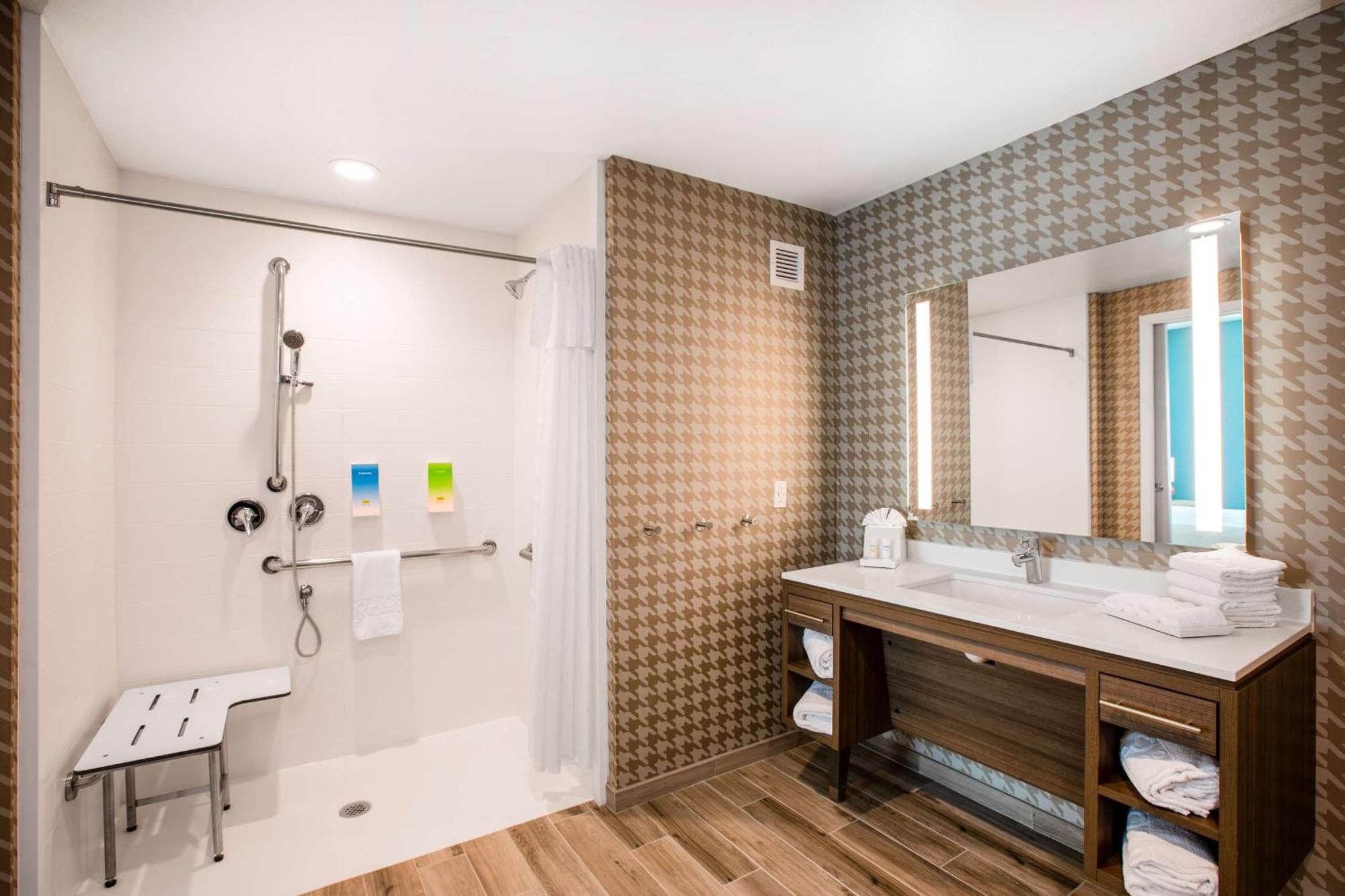 Home2 Suites By Hilton Carlsbad, Ca Bagian luar foto